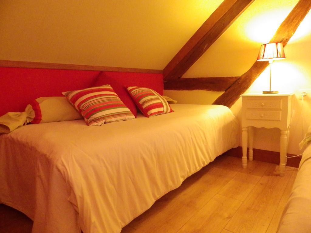 Ferme Clatot Hotell Les Trois Pierres Eksteriør bilde